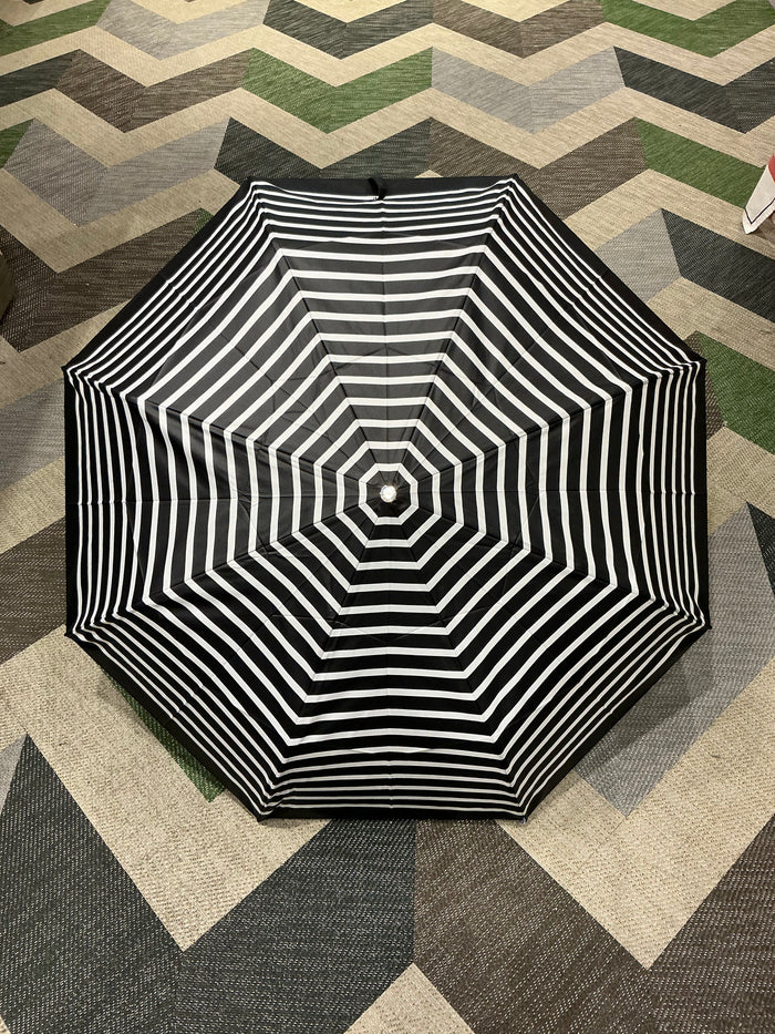 Le Parapluie Français striped umbrellas