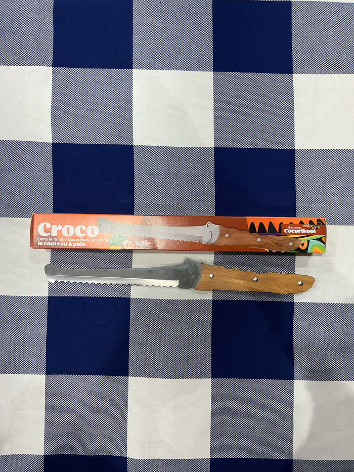 Roger Orfèvre Croco(dile) bread knife with olive wood handle