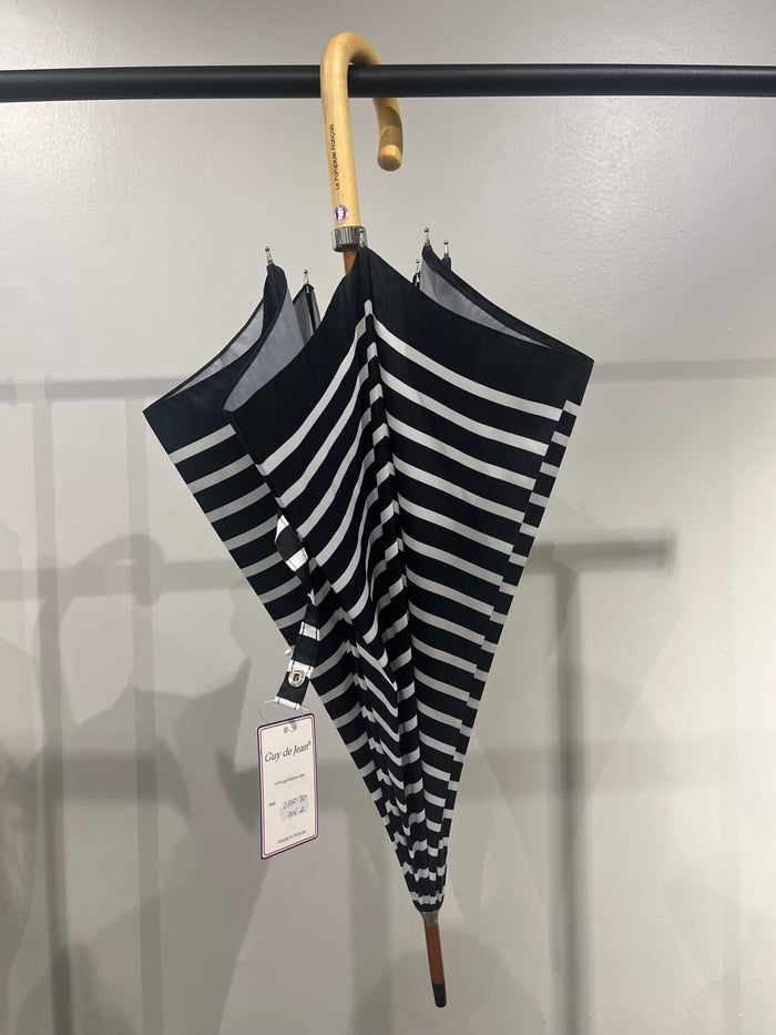 Le Parapluie Français striped umbrellas