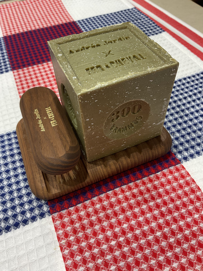 Andrée Jardin x Fer à Cheval Olive Marseille Soap Bathroom Set