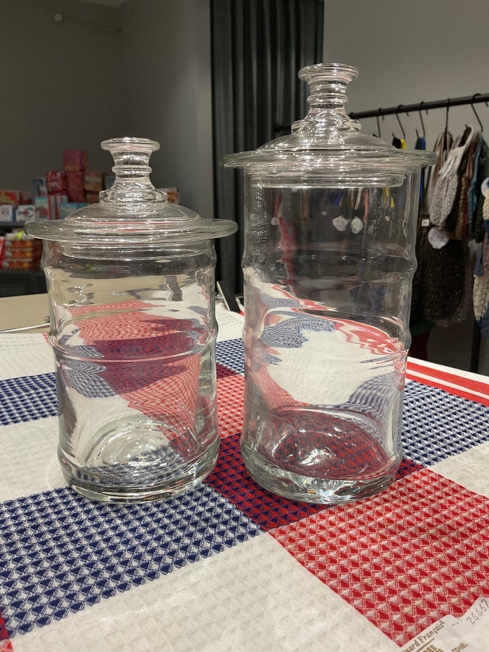 Two litre lidded glass jar by La Rochère (13cm)