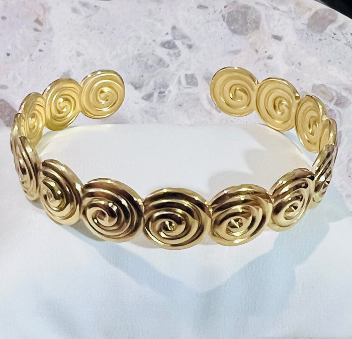 Sierra Cuff