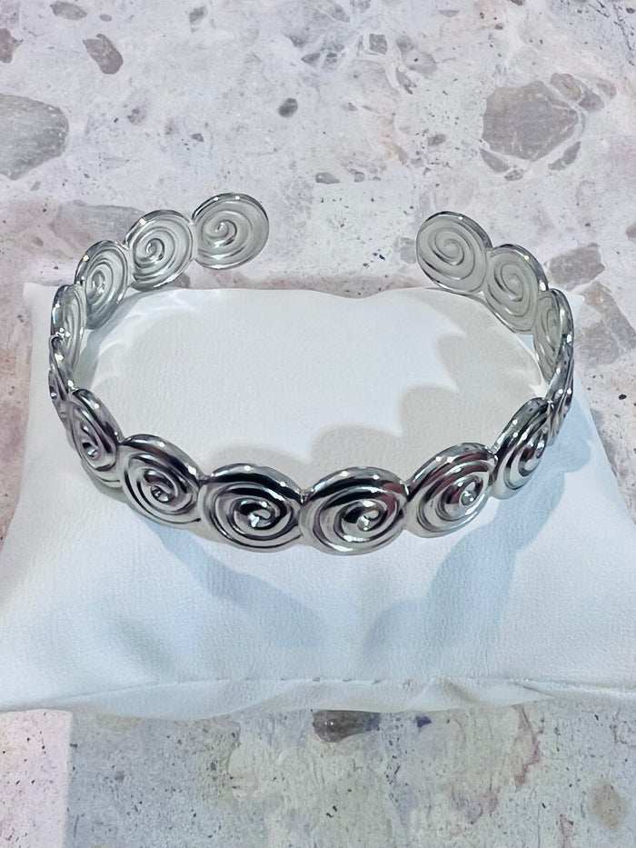 Sierra Cuff
