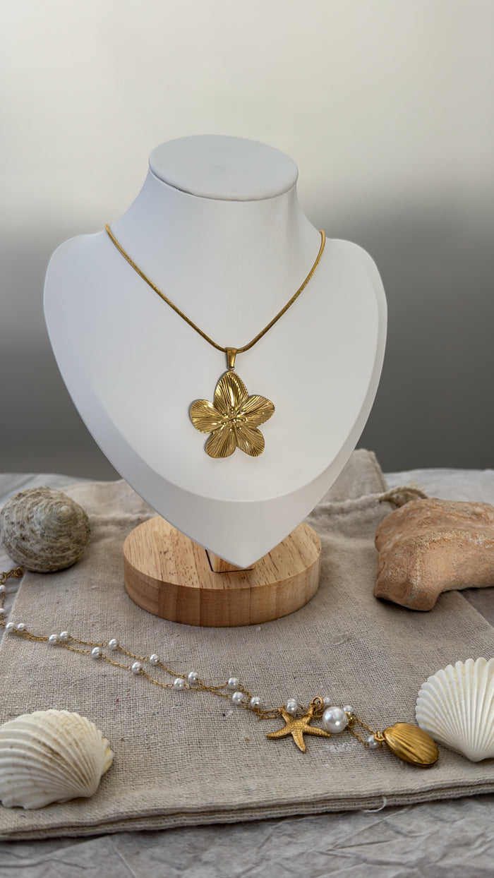 Blossom Pendant Necklace