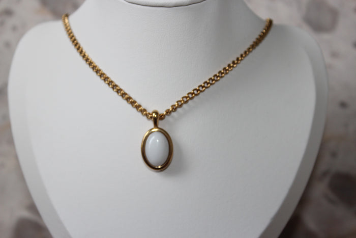 Cat Eye Stone Pendant Necklace