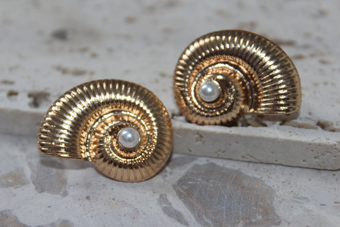 Conch Pearl/Shell Earrings - Rose Gold