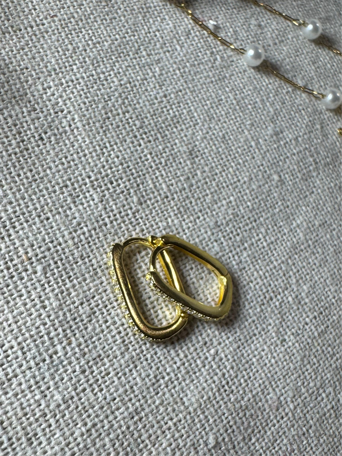 Diamond Oval Huggie Hoop Earrings