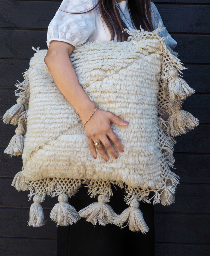 DUNIYA Offwhite Cushion 50x50 - New Zealand Wool