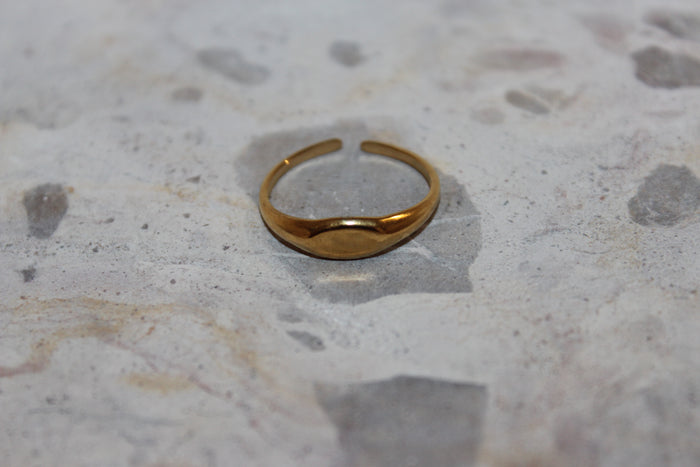 French Style Oval Ring