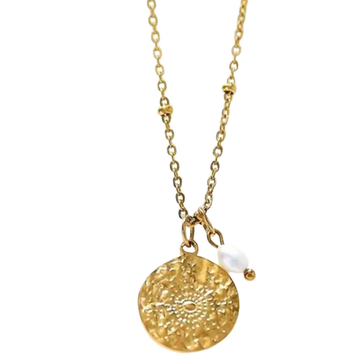 Freshwater Pearl Pendant Necklace