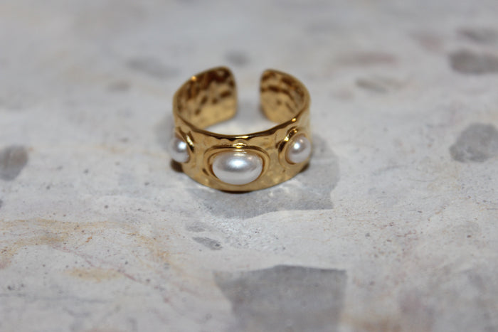 Golden Pearl Ring