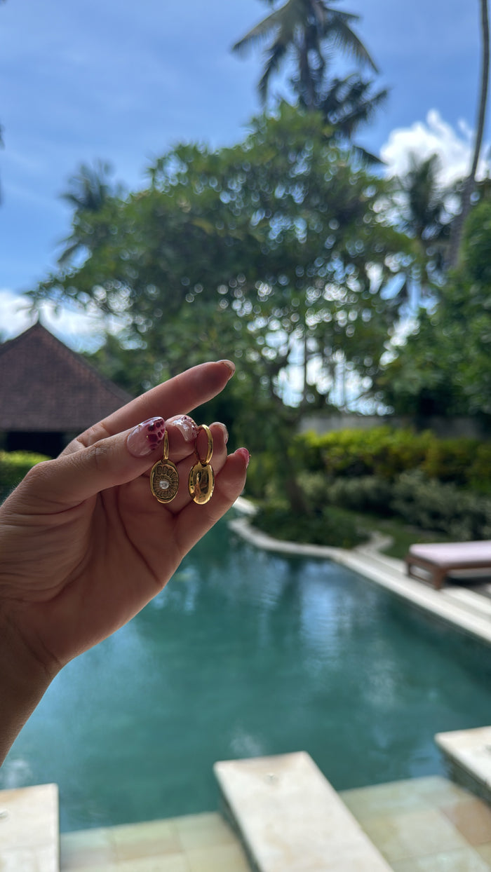 Golden Shell Earrings