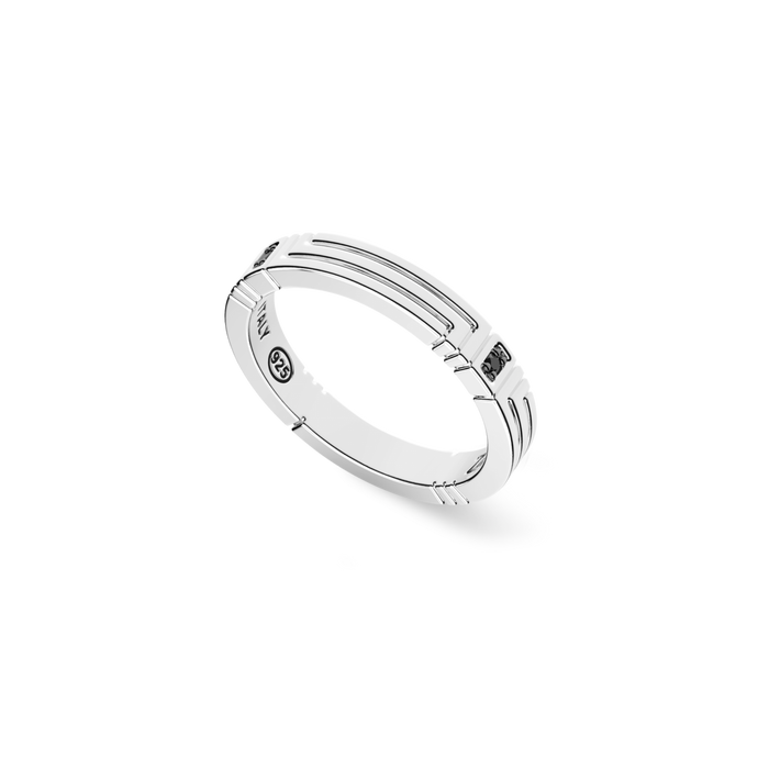INSIGNIA 925 RING