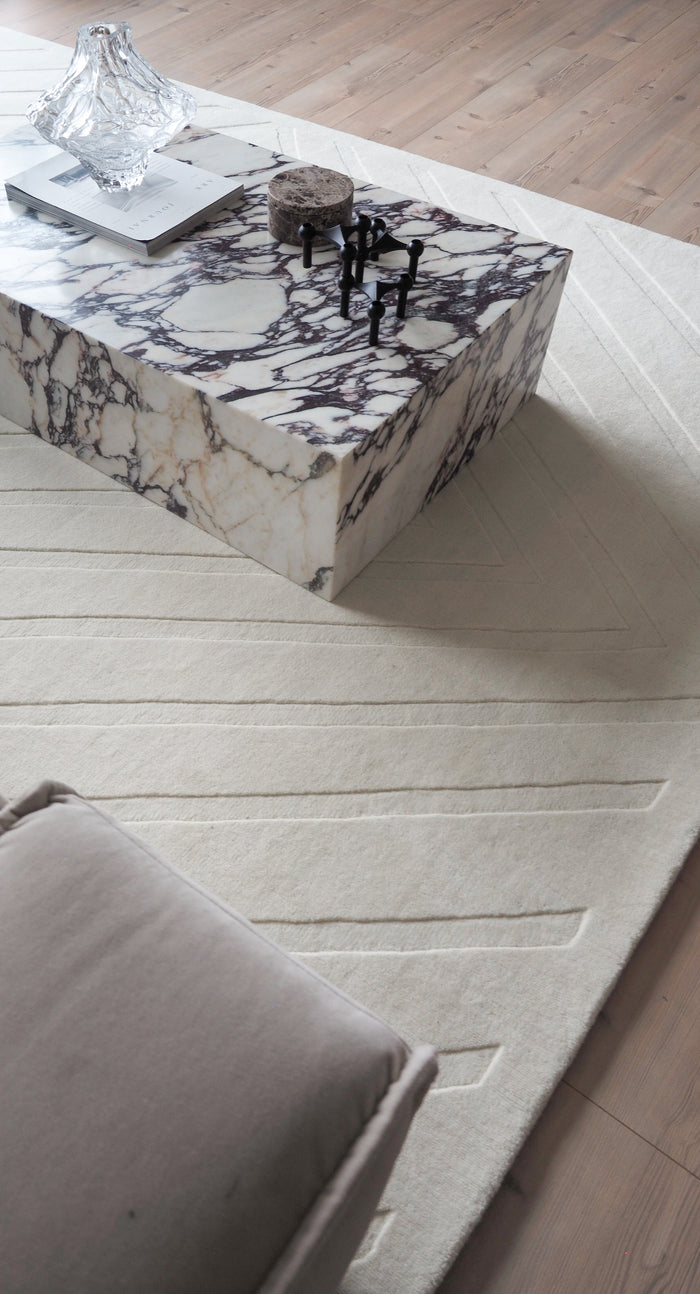 IZABEL Wool Rug – Handwoven
