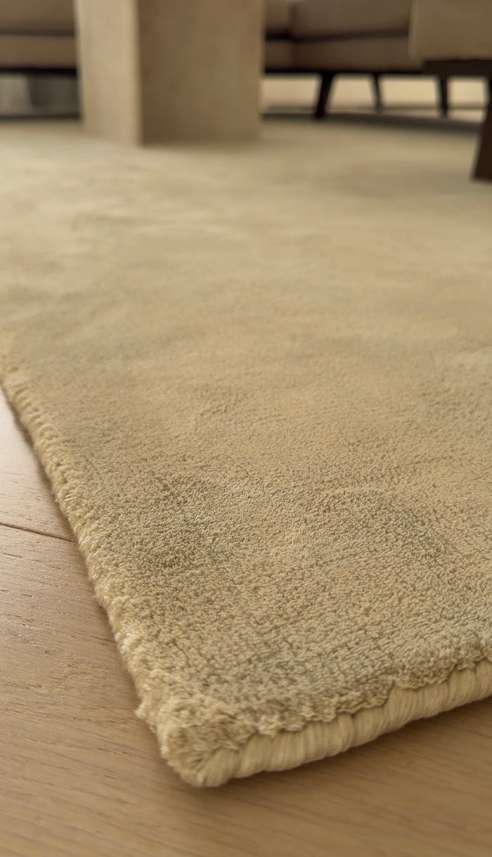Luma Viscose Rug - Mushroom - Handwoven