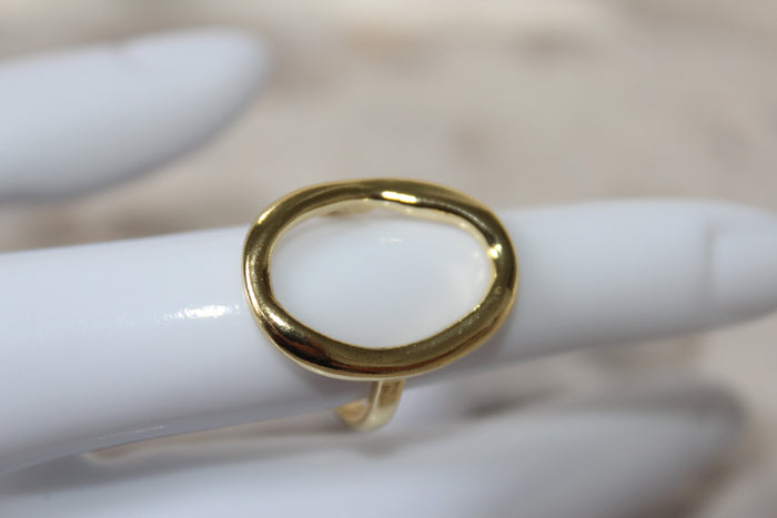 Oval Ring