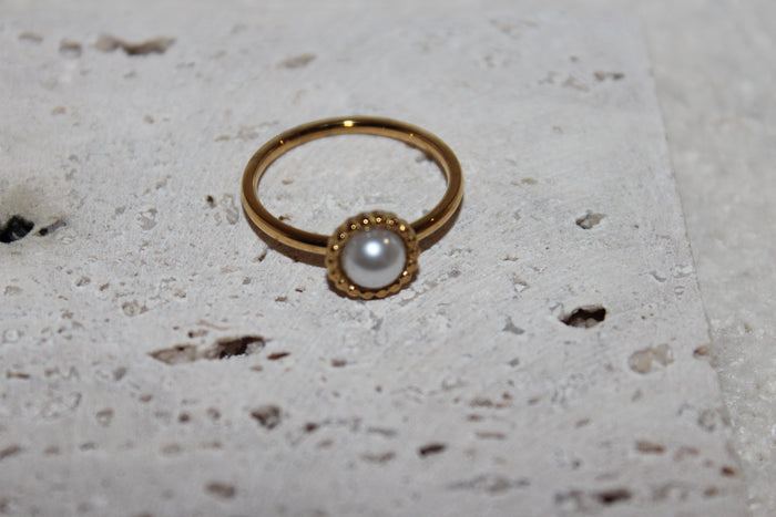 Pearl Ring