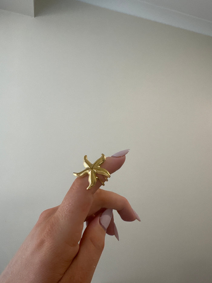 Playful Starfish Ring
