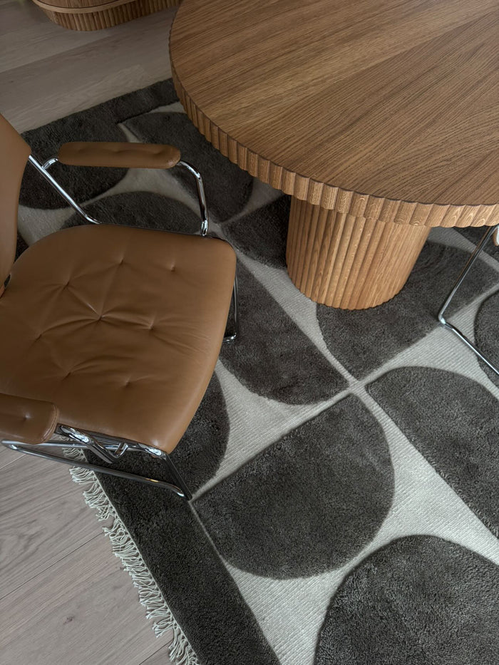 RAEZ 03  Wool Rug - Handknotted