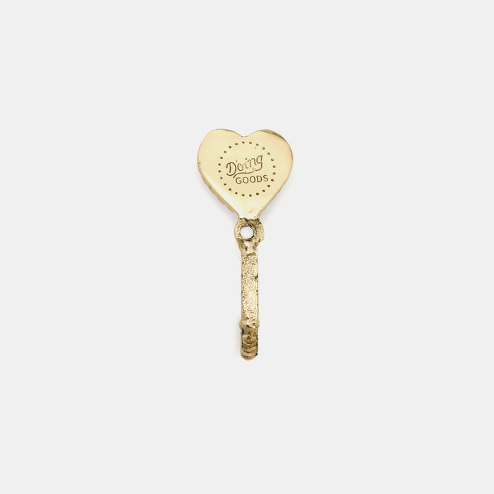 Saachi Heart Hook