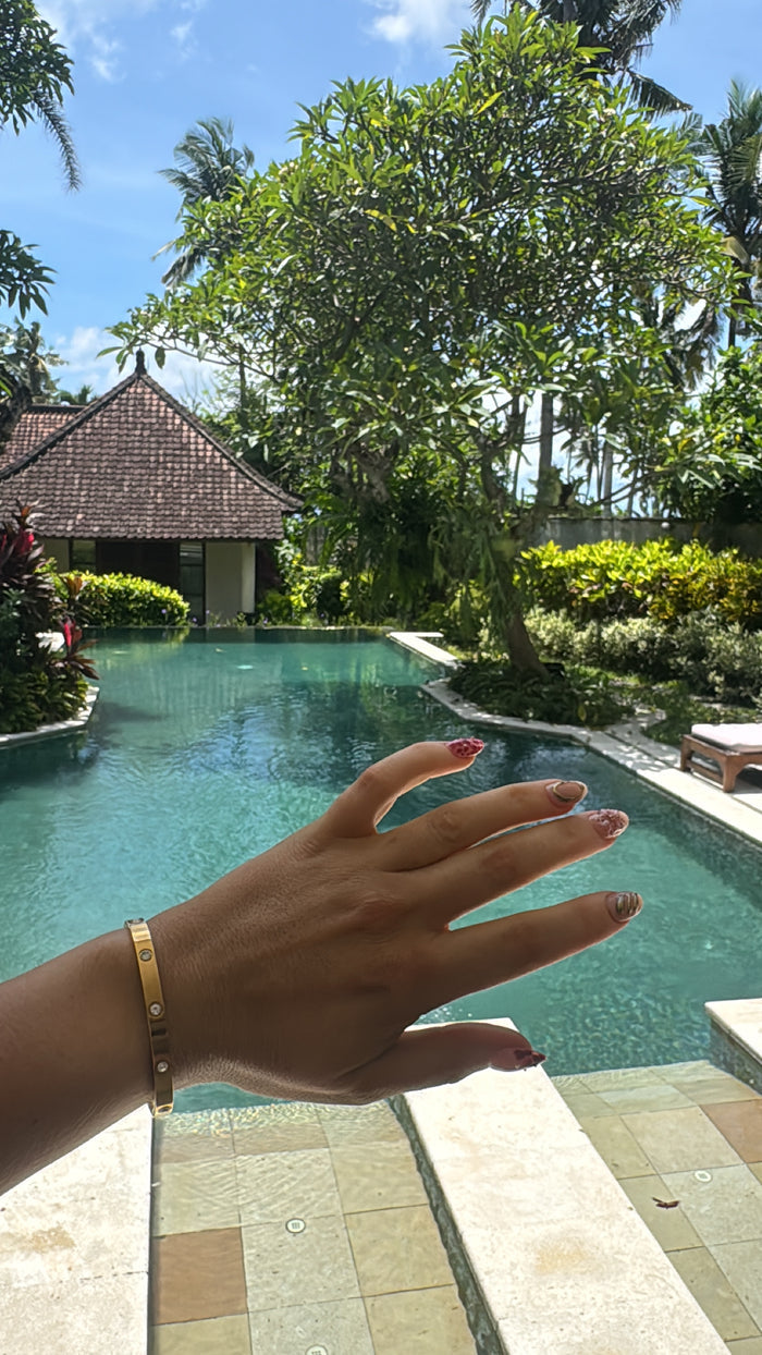 Simple Hinged Gold Bangle