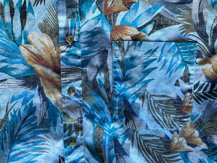 Vintage Hawaiian short-sleeve shirt by World Island, made in USA, Medium