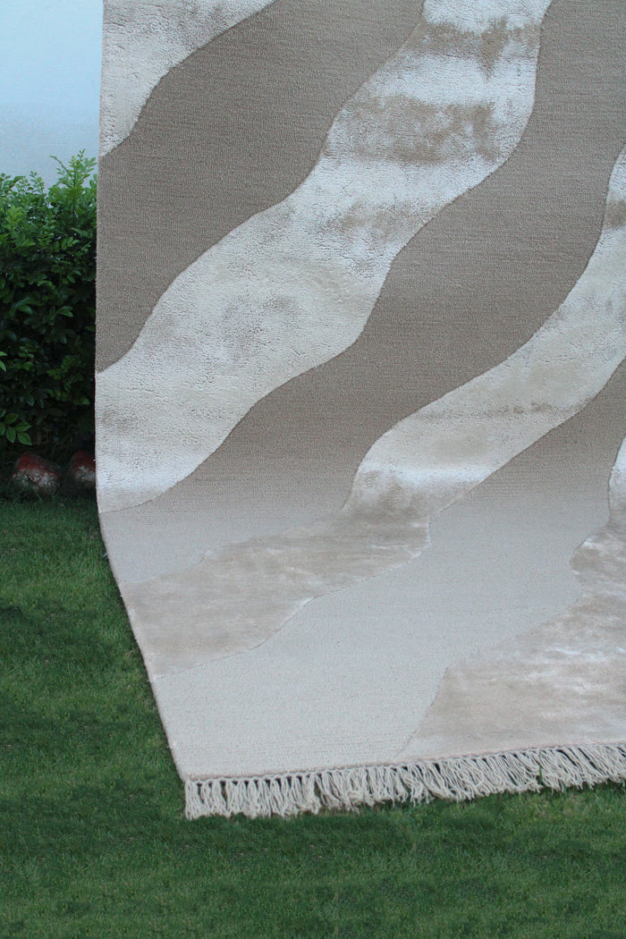 ZEA 01 Beige Wool & Viscose Rug - Hand-tufted