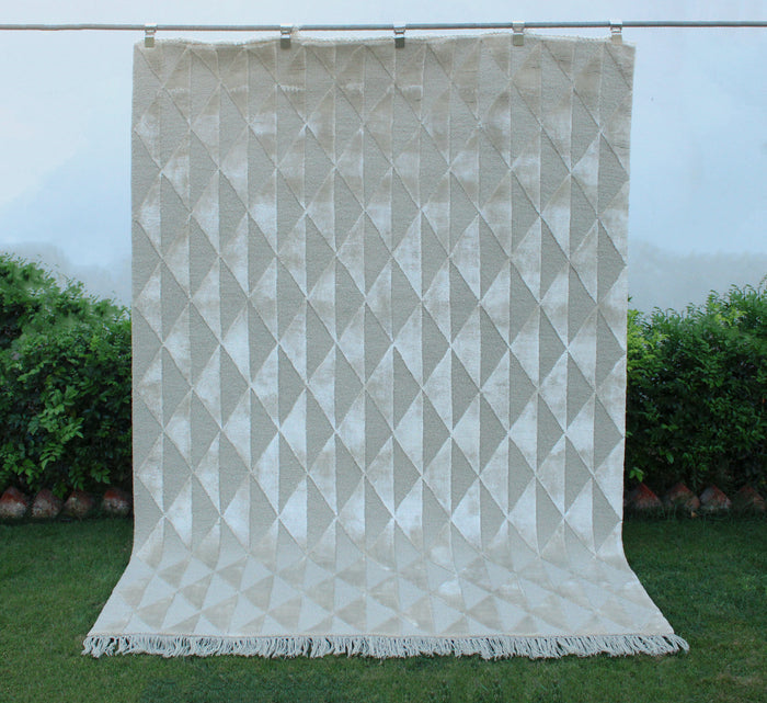 ZEA 02 Beige Wool & Viscose Rug - Hand-tufted